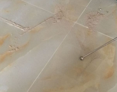 四子王旗瓷砖空鼓维修公司分享粘合剂选择不当在瓷砖铺贴过程中可能导致以下问题