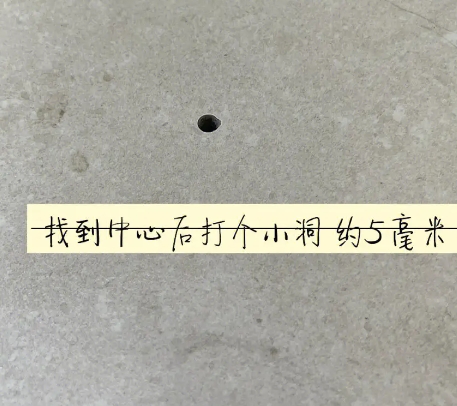 四子王旗瓷砖空鼓维修公司专业解答在瓷砖铺贴过程中，如果砂料搅拌不均匀，将会带来以下问题